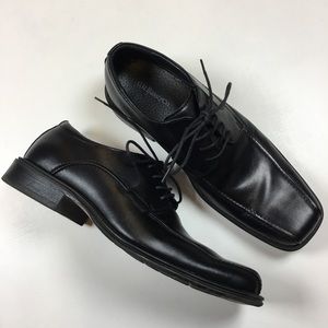 Bass Leather Dress Shoes